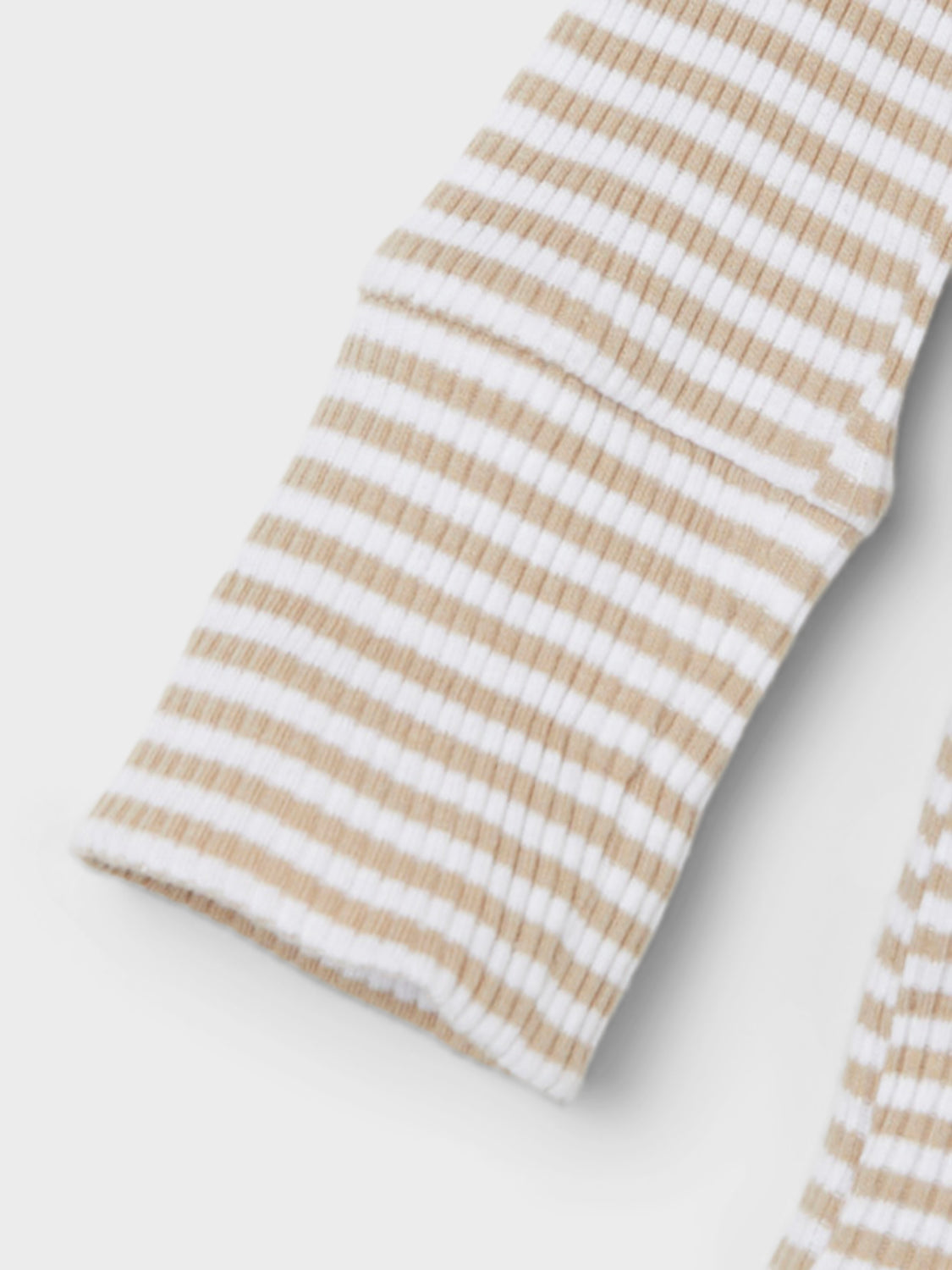 NBNHELLO T-Shirts & Tops - Humus