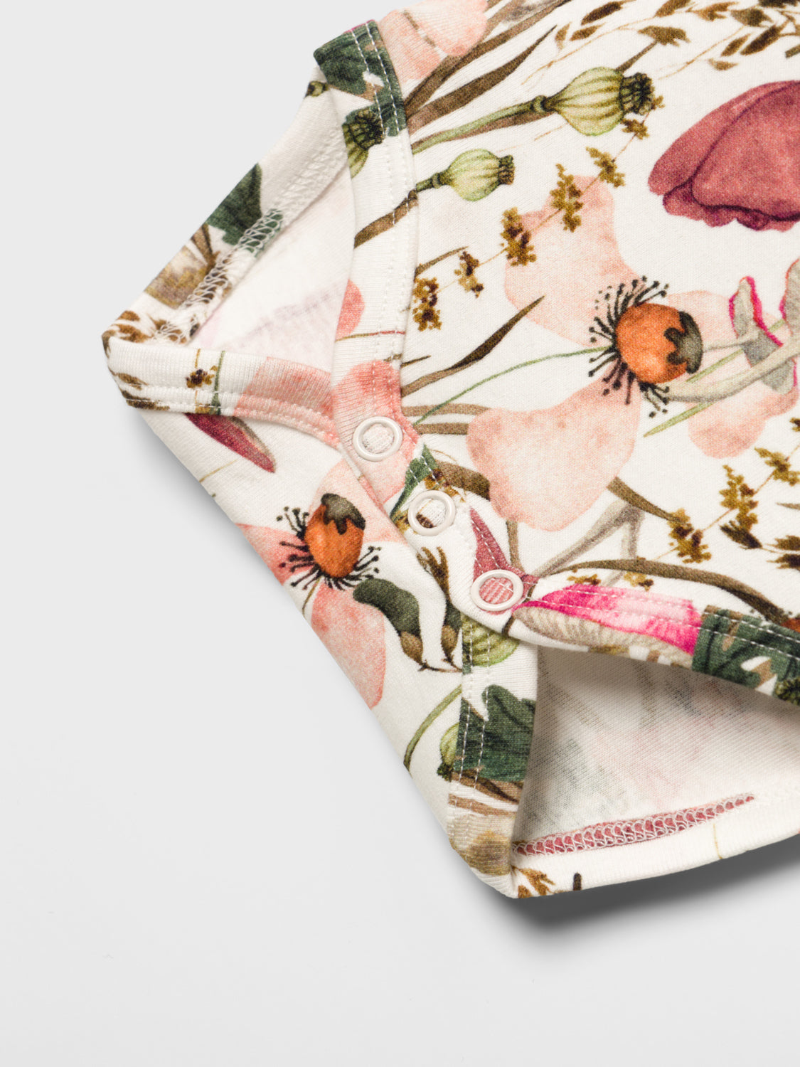 NBFNESTA T-Shirts & Tops - Jet Stream