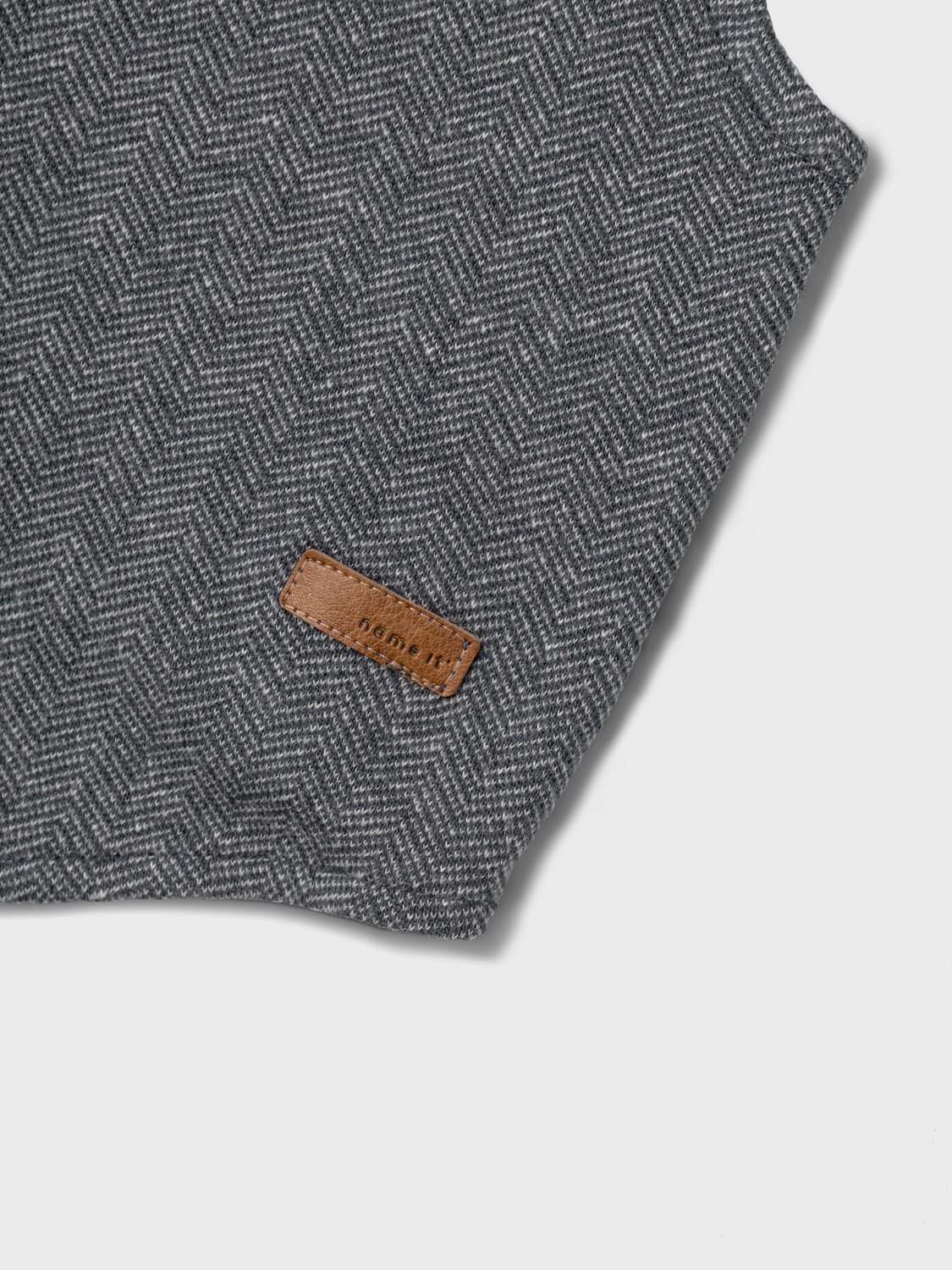 NMMROBINO Knit - India Ink