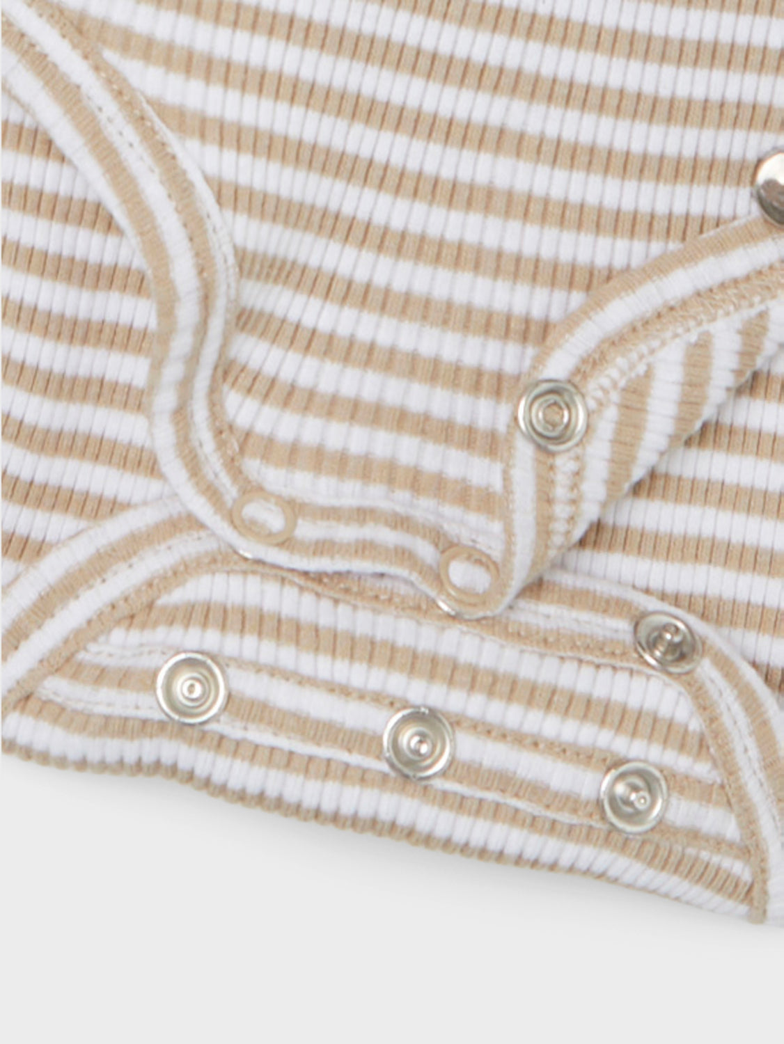 NBNHELLO T-Shirts & Tops - Humus